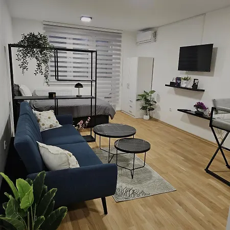Apartamento Sarajevo S Secret -airport East Sarajevo *
